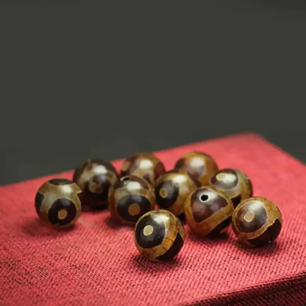 Tibetan Nine-Eye Dzi Bead Bracelet