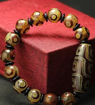 Tibetan Nine-Eye Dzi Bead Bracelet
