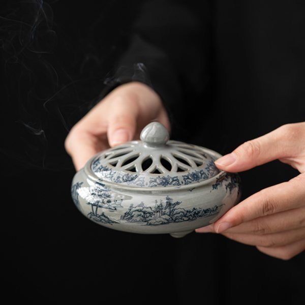 Ceramic Blue and White Porcelain Chinese Incense Burner Spiritual Energy Supplies