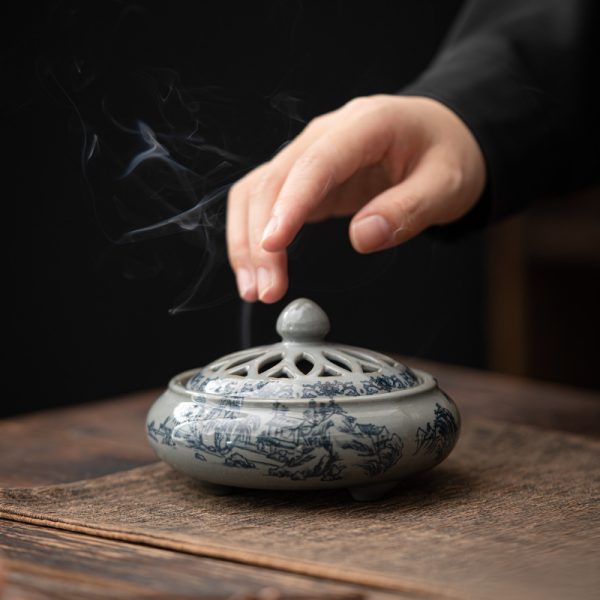 Ceramic Blue and White Porcelain Chinese Incense Burner Spiritual Energy Supplies