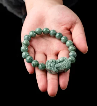 Grade A Natural Jade Pixiu Bracelet